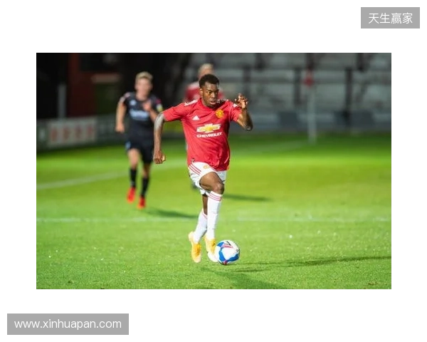 陕西联合官宣:27岁瑞典籍身高1米85中场伊兰杜斯特正式加盟球队 陕西联合官宣:27岁瑞典籍身高1米85中场伊兰杜斯特正式加盟球队