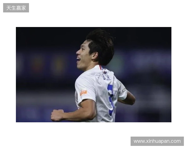 半场-玉昆暂0-0申花 约尼查造险两队合计1射正